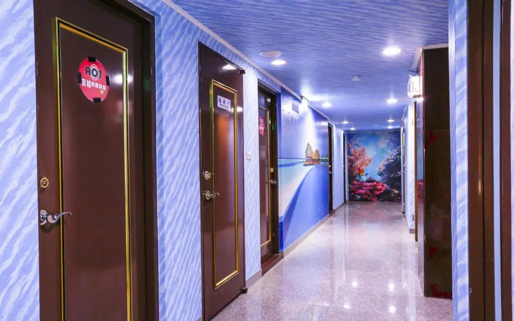 Bin City Hotel