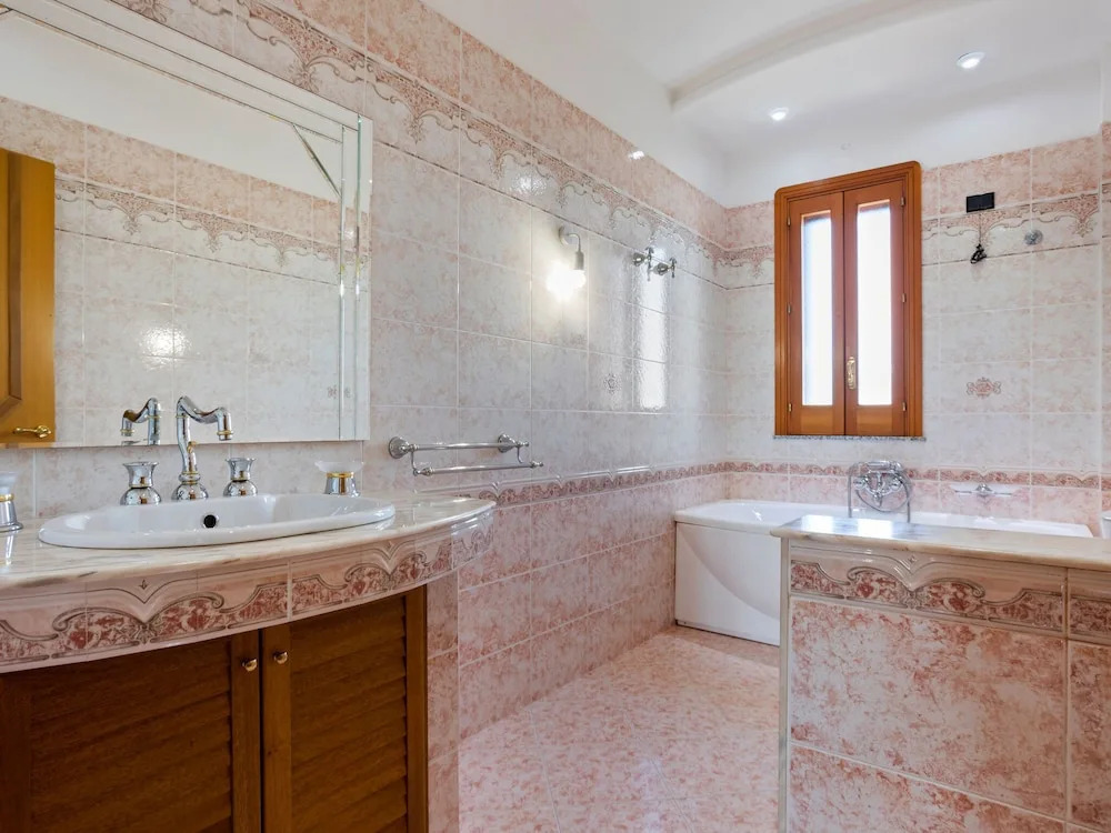 Spacious Apartment in Avola near the Seabeach