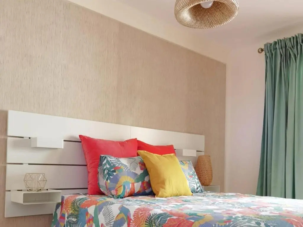 Nautilus I: Casa con terraza y vistas al mar
