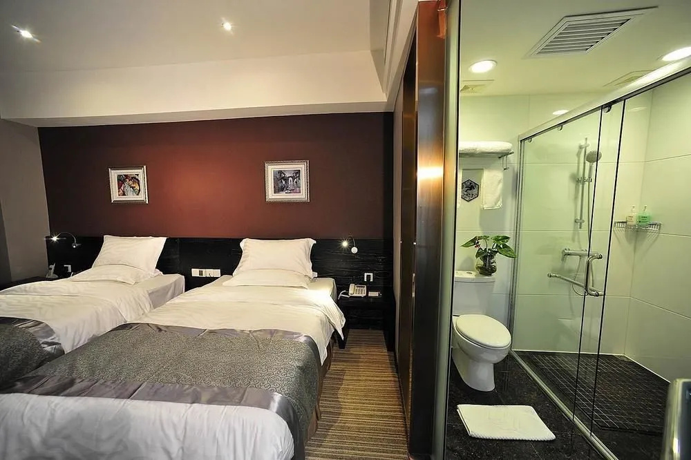 Mayford Hotel