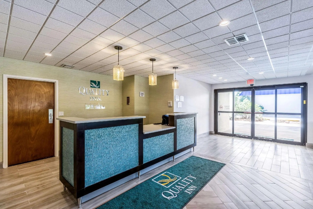 Quality Inn Palm Beach International Airport