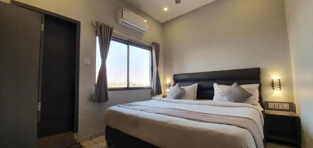 Nova Hotel New Crossroad