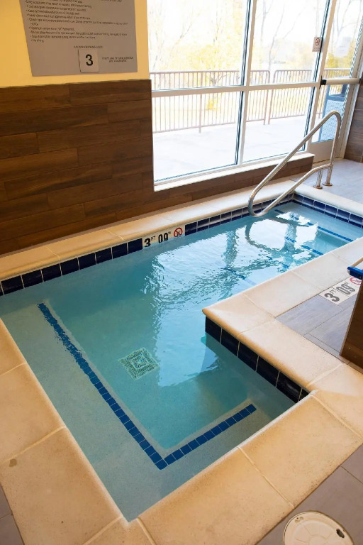 Fairfield Inn & Suites Marquette