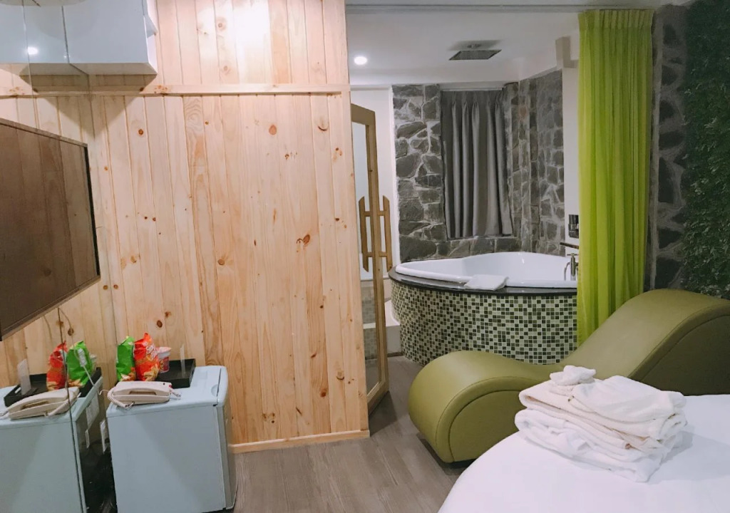 Cupid Hotel
