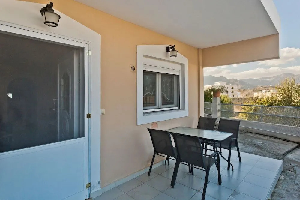 One Bedroom Apartment