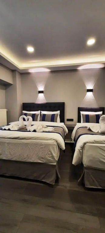 SAND DOOR HOTEL