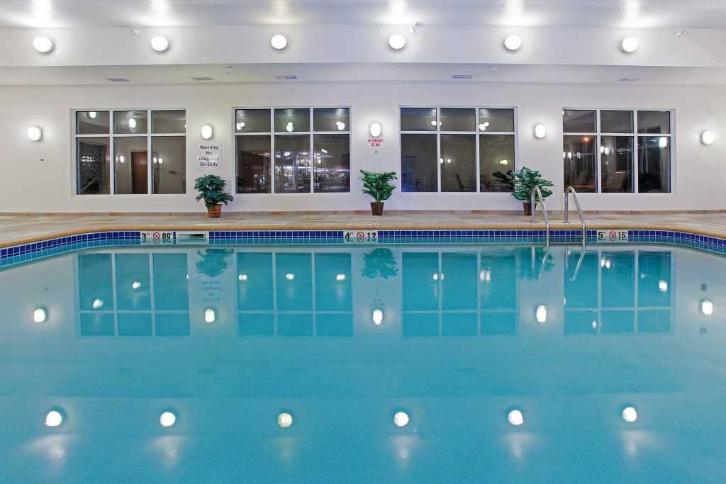 Holiday Inn Express & Suites Buffalo by IHG