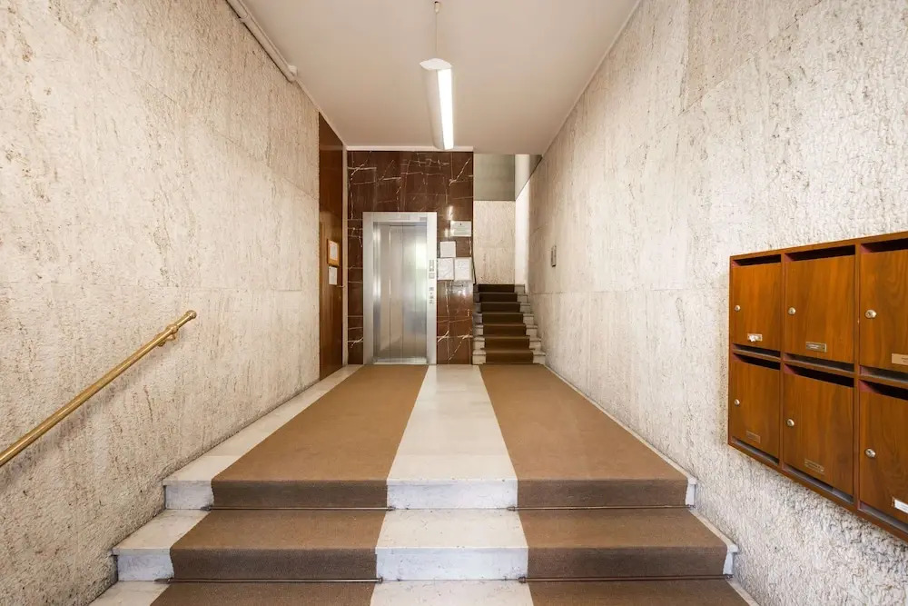 Avenue Suites