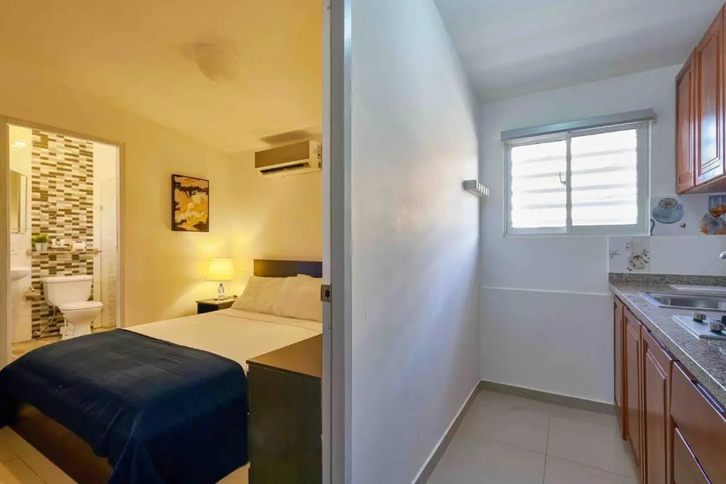 Escape Studio Apartment Close to Agora Mall