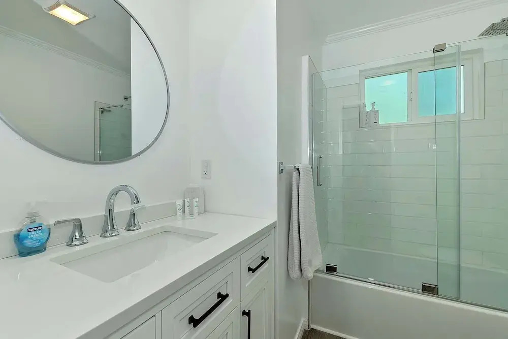Casa Del Lago Spacious 4 Story Gated Home