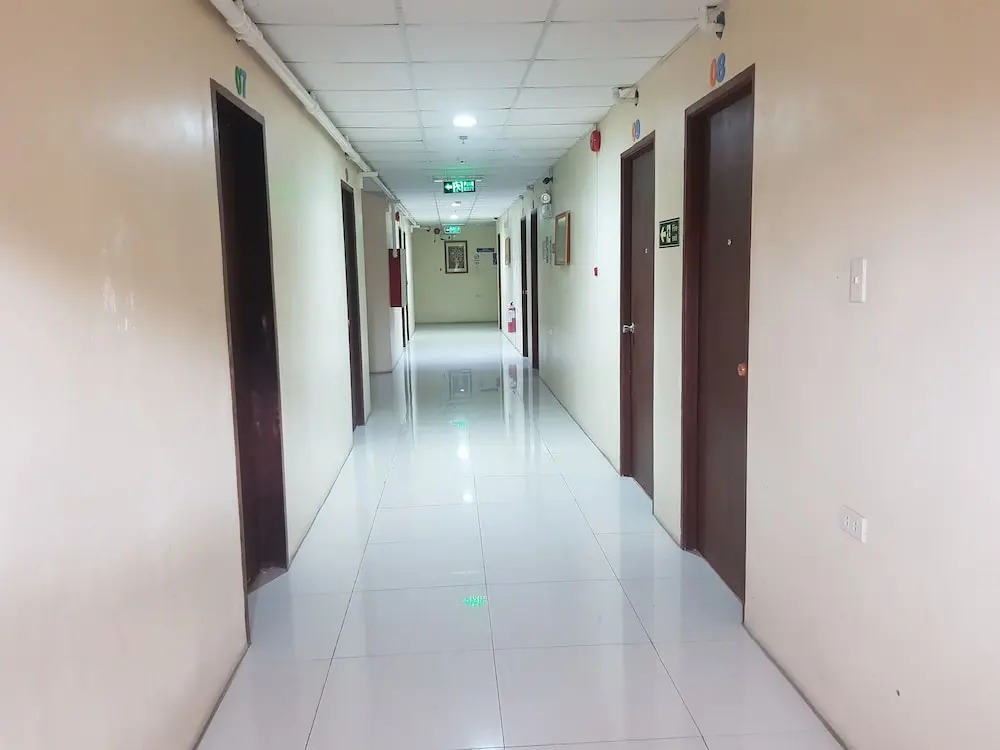 Enriquez Hotel