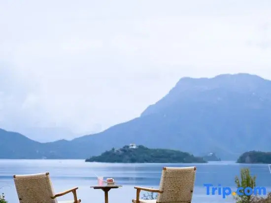 Lugu Lake Manchen Vacation Homestay