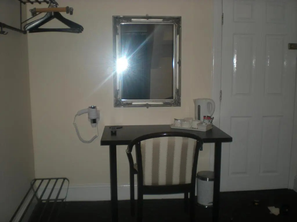 Elmswood Guest House