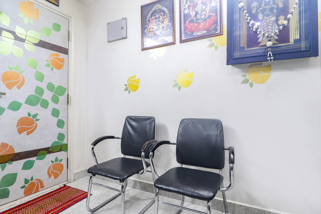 FabHotel Golden Gate - Hitech City