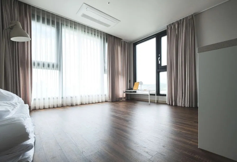 Hotel Seogwipean