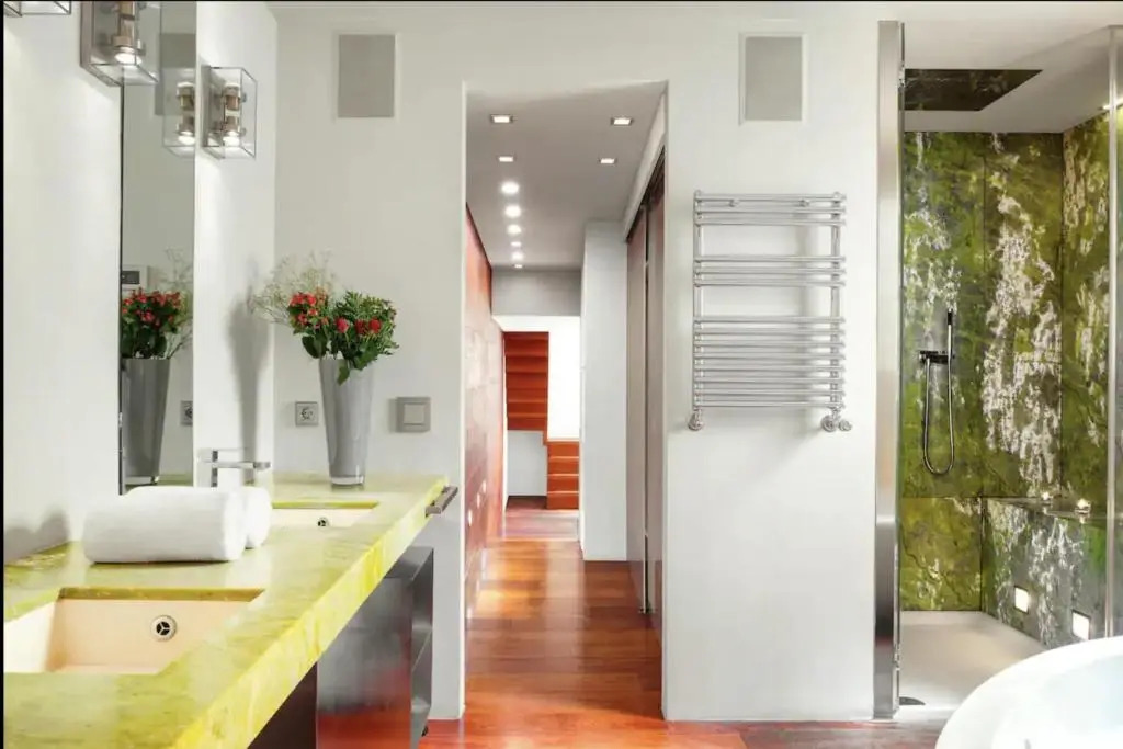 Unique Penthouse 10 Steps from Duomo
