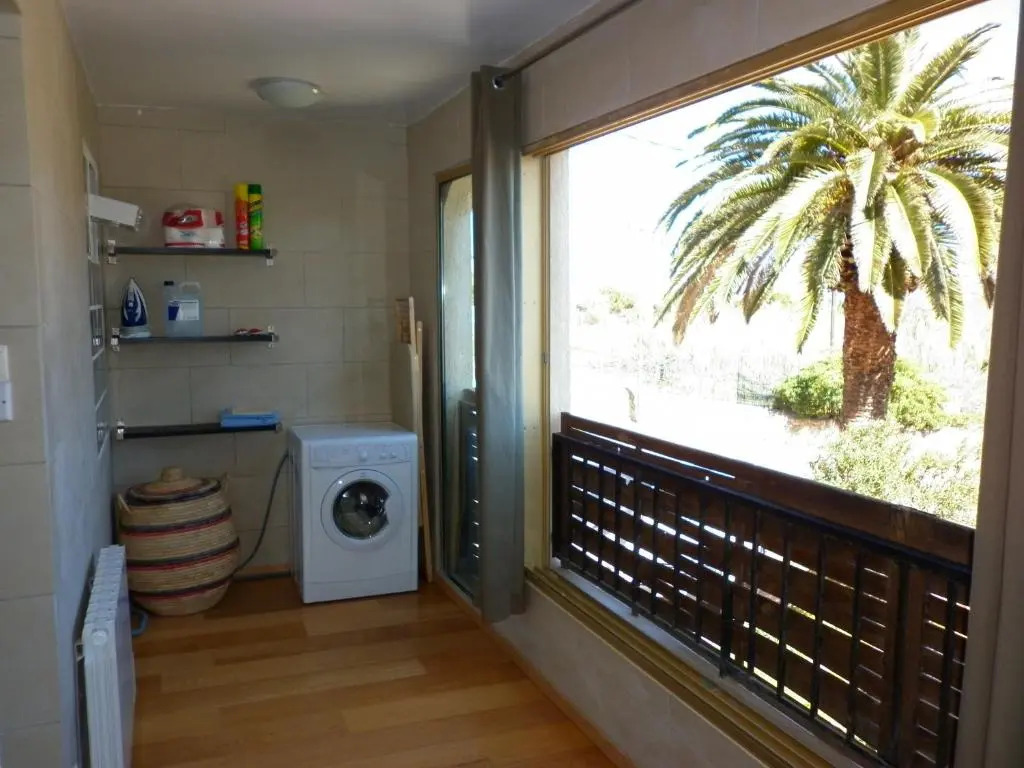 CALVI, appartement 4 personnes, centre ville, 200m de la plage, vue mer