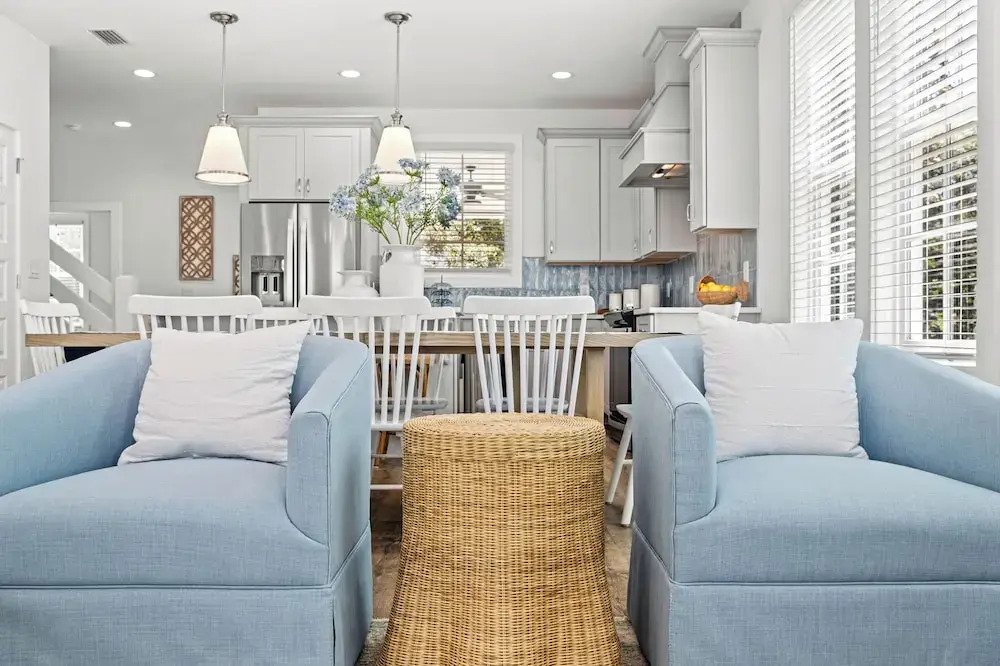 Spacious 6BR Beach Home Sleeps 15 Relax & Reconnect at Coastal Breeze