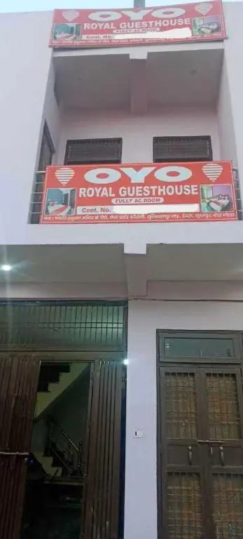 POP Royal Guest House Near GNIDA Office Metro Station