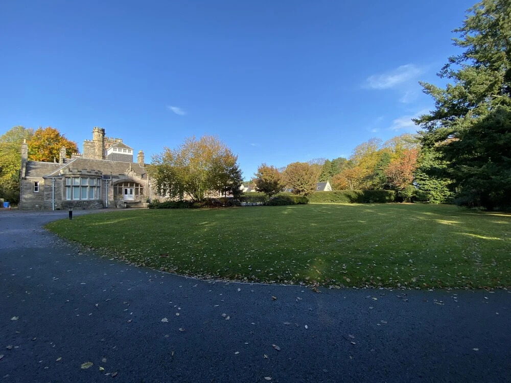 Executive 2-bed Apartment in Elgin