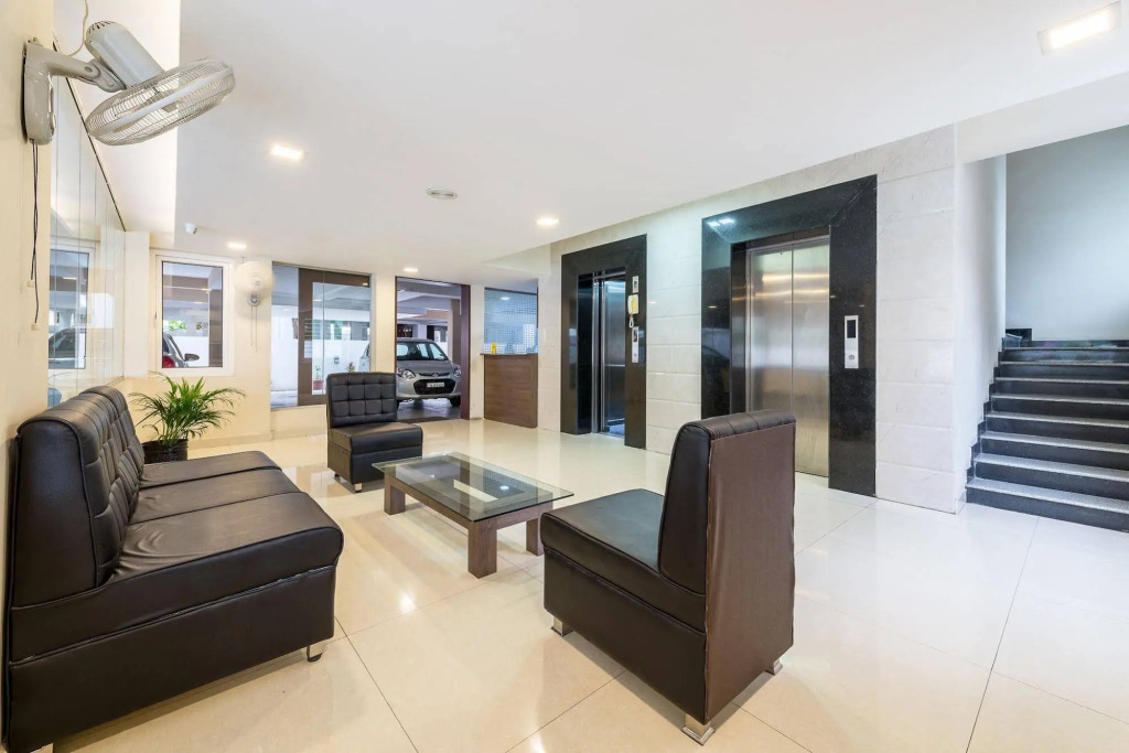 Hotel Mount Kailash Suites