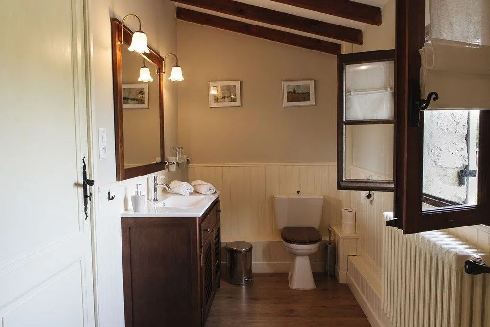 Luxe B&B maison á votre santé, in Bordeaux Wine Region