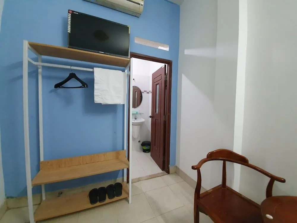 Lam Sơn Hotel