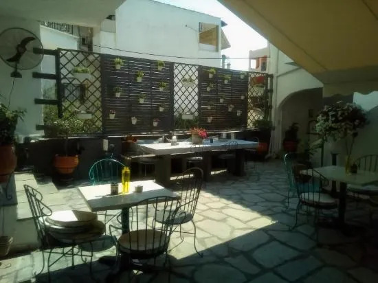 Hotel Sweet Home