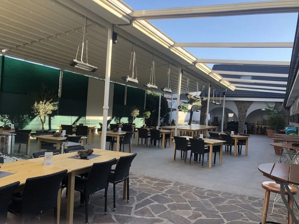 Hotel & Restaurant Fousek