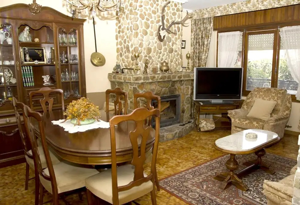 Spacious house in Abejar