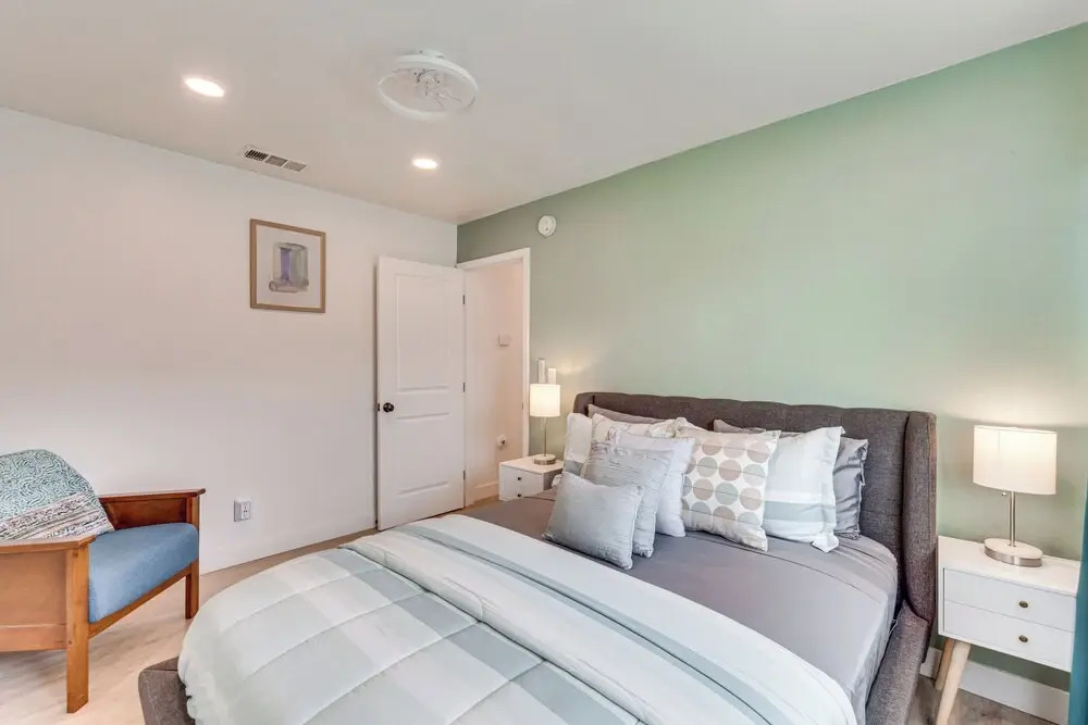 Luxurious Snowbird Haven 3 Mi to Dtwn Palm Springs