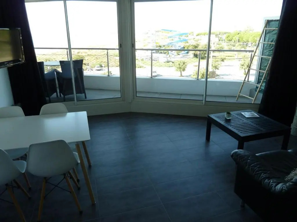 AS14629 - P2 Mezzanine avec vue mer latérale, dans une résidence sur plage avec parking privé