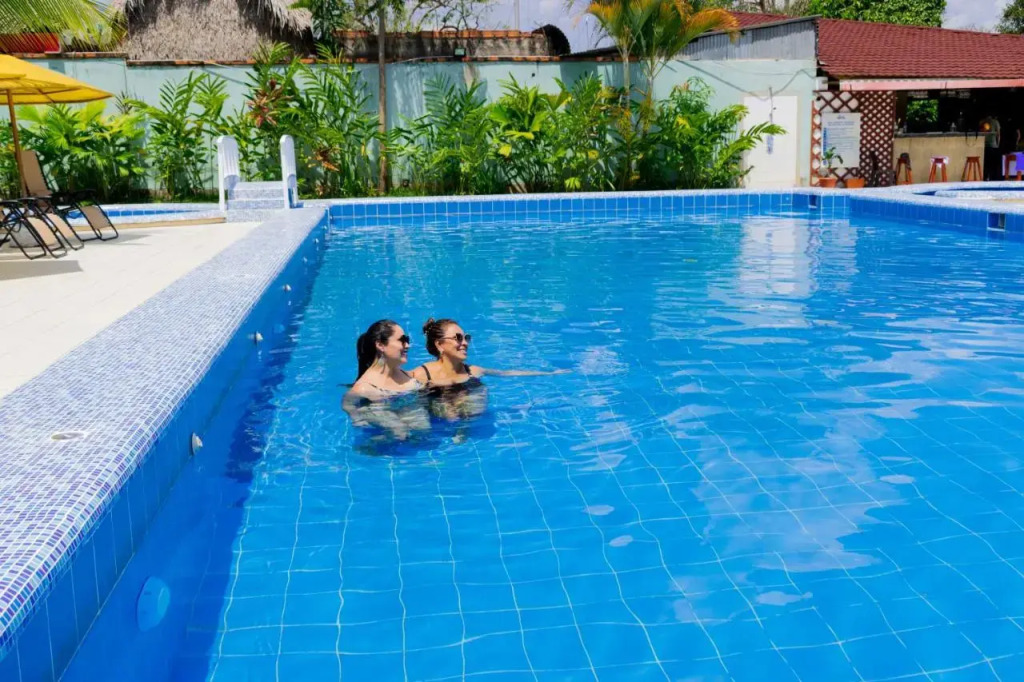 Laguna Azul Hotel & Suites