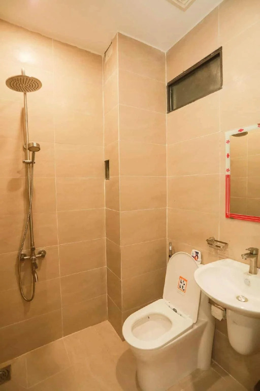 Khách Sạn Triều Dâng