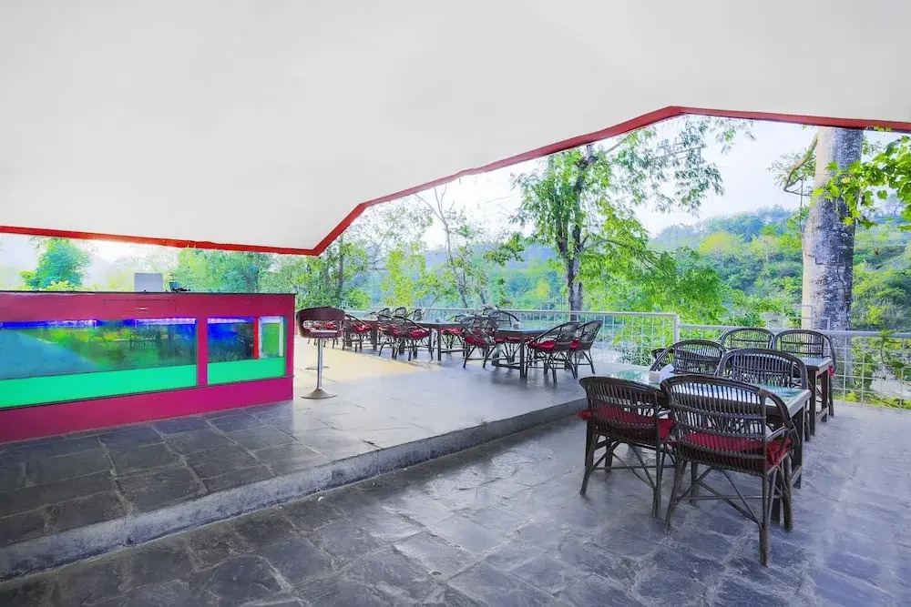 OYO 395 Marsyangdi River View Resort