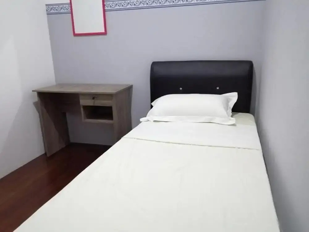 Standard Double Room With Ac in Kuching