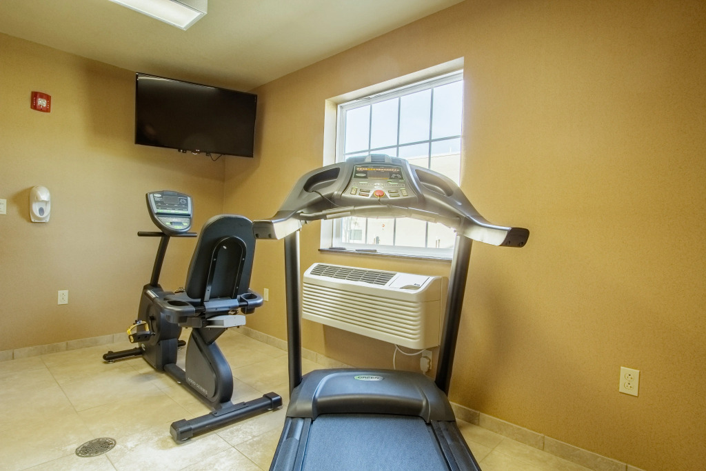Cobblestone Inn & Suites - Corry