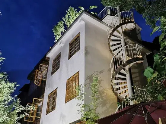 Changsha April 3 Mountain View Terrace Homestay (Yuelushan Hunan University)