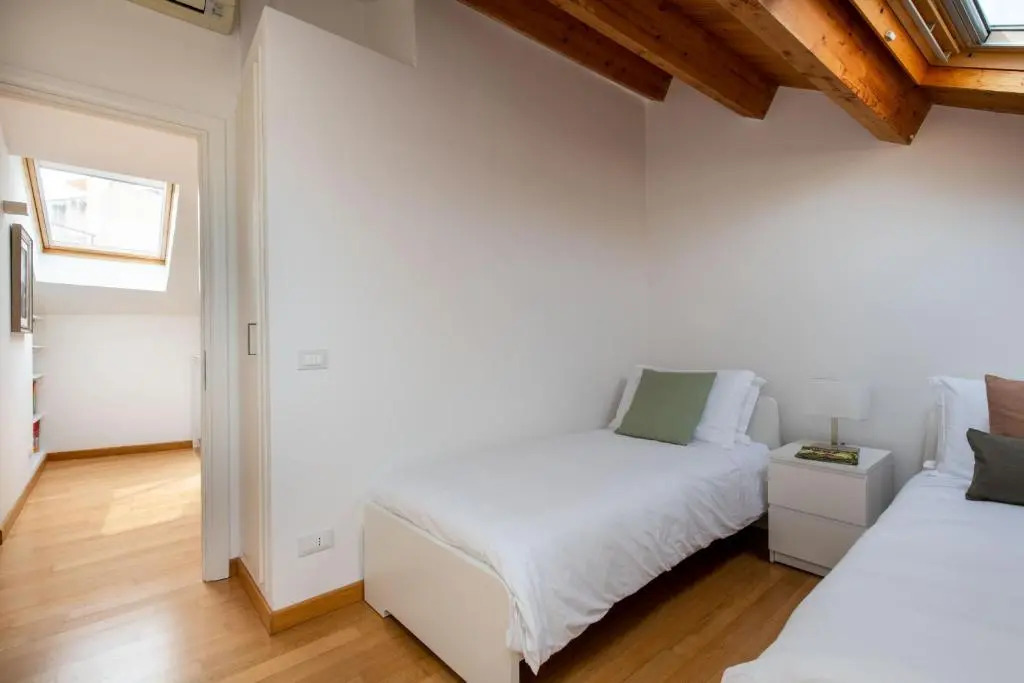 Vittorio Emanuele Charming Central Flats