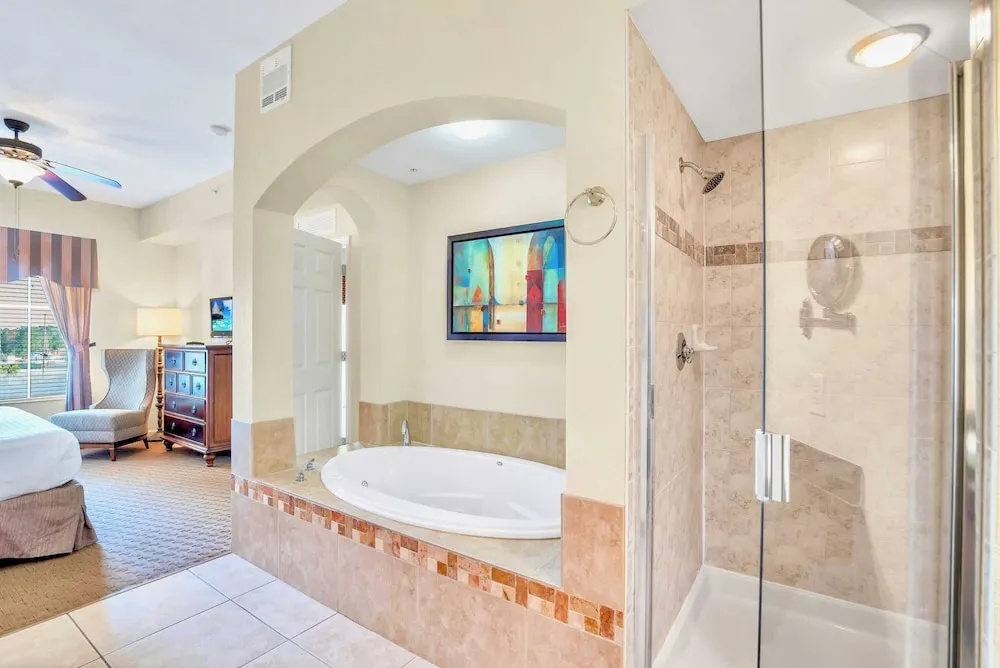 Upstay: Family-friendly Getaway With Spa & Pool