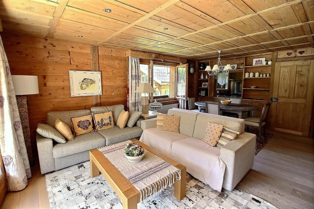 Moulinsrooms renovated in 2014