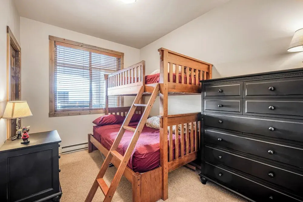 Southpoint 25 Two Bdrm Ski In Out HotTub