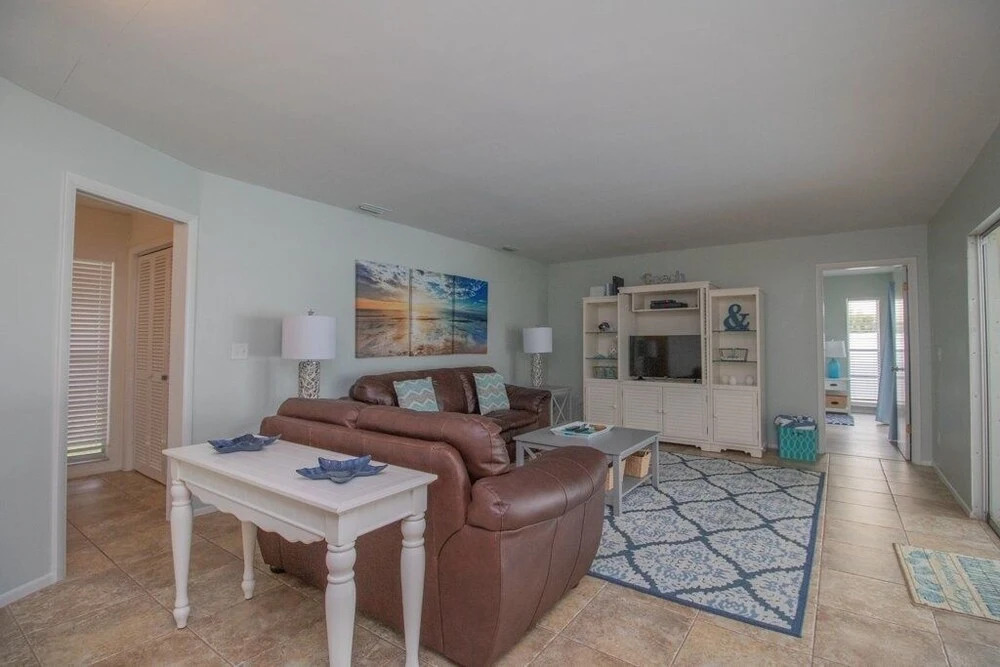 Sea Salt Retreat Pool Home 5 Miles From The Beach 3 Bedroom Home by Redawning