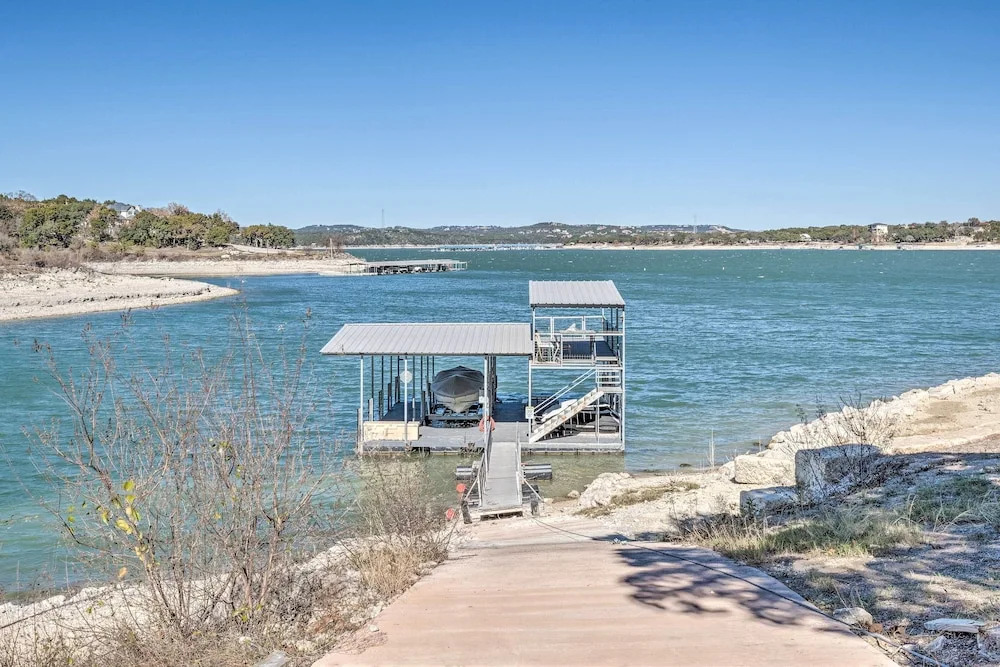 Covered Deck & 2-story Dock: Lake Travis Home!