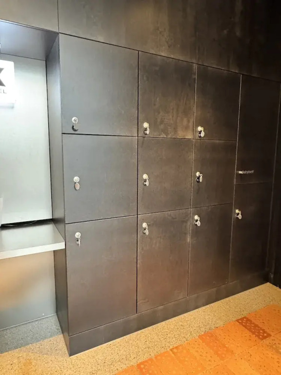 BRIX - Self Check-In Hotel