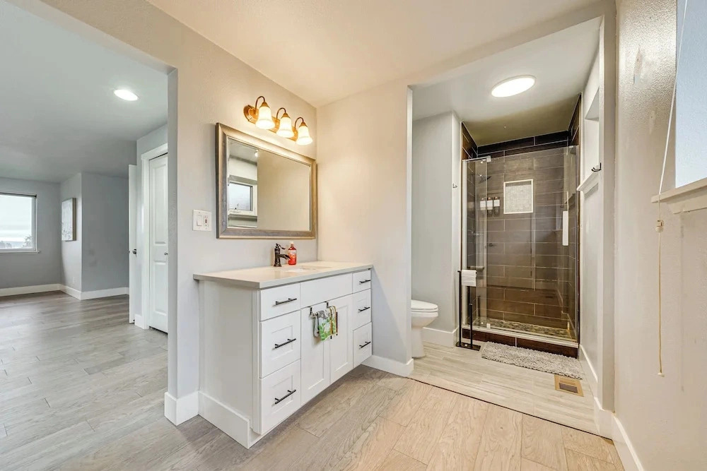 Puget Sound Views! Serene Federal Way Retreat