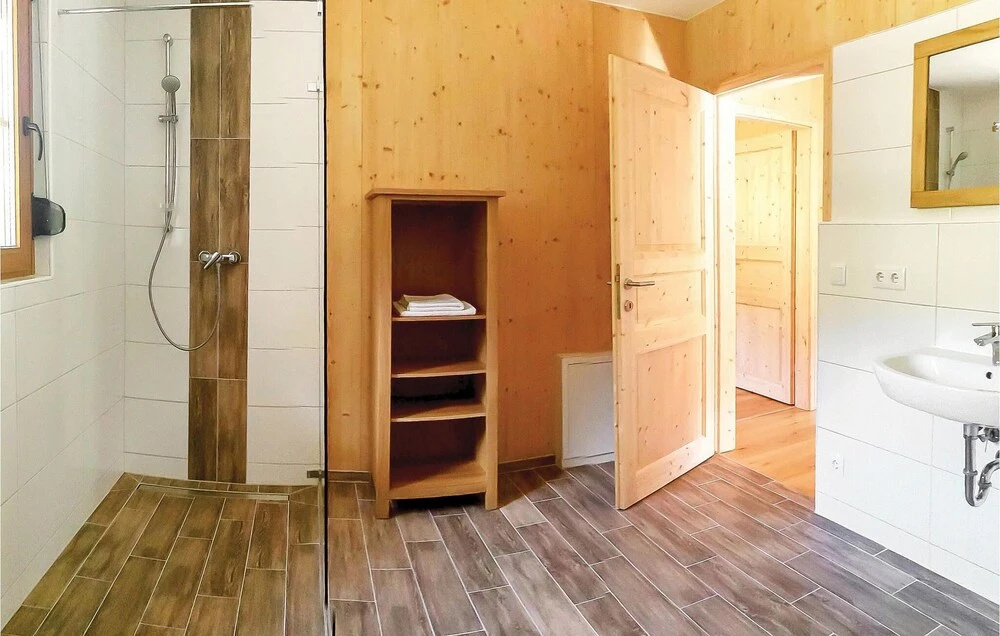 Beautiful Home in Altaussee With 3 Bedrooms, Sauna and Wifi