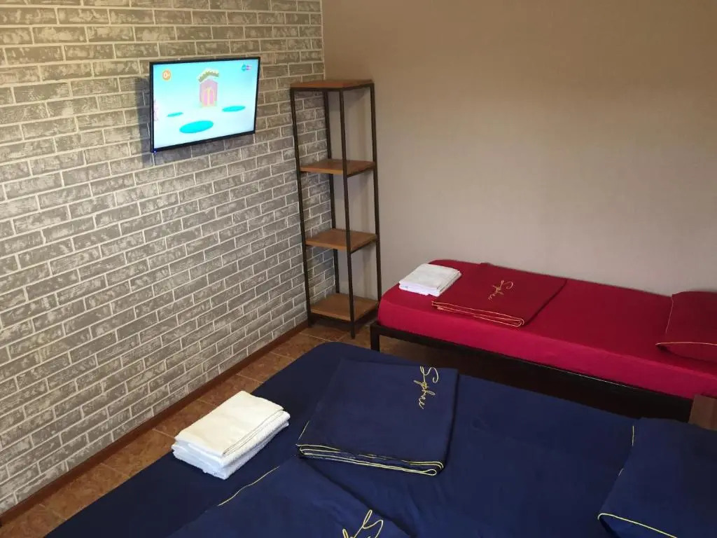 Guest House on Kiaraz 12