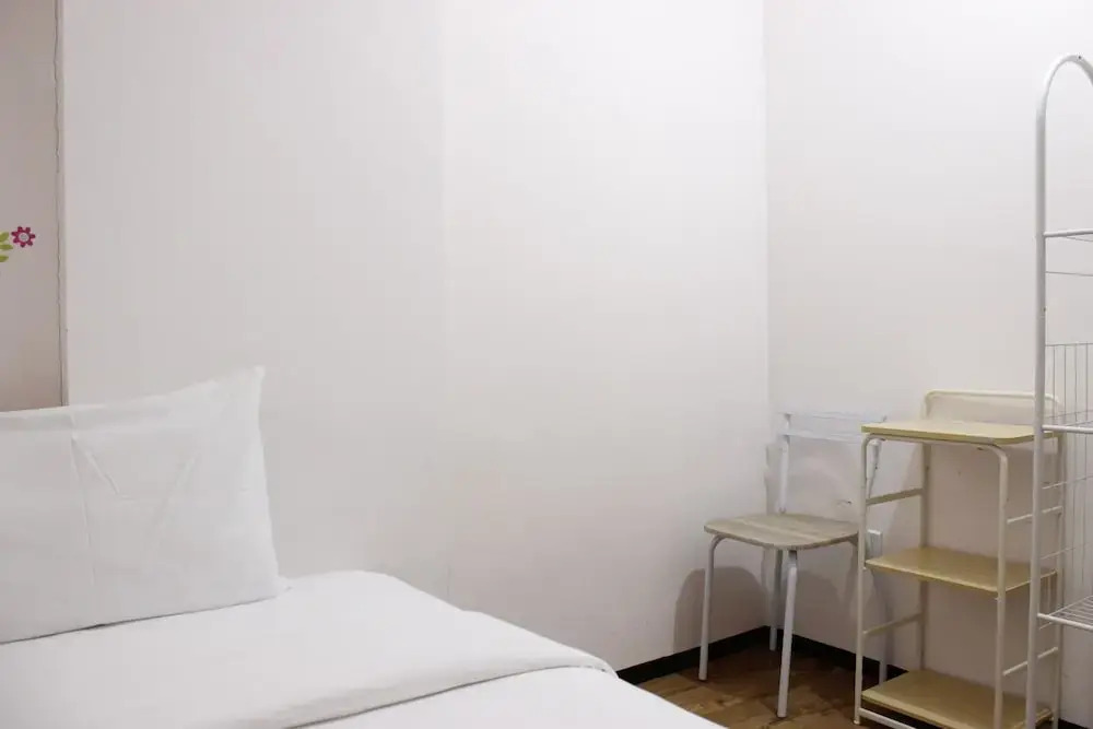 Spacious and Well Appointed 2BR @ Gateway Pasteur Apartment