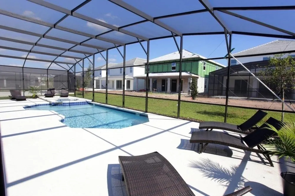 Huge Brand New Luxury 15 Bed Luxury Home! Home
